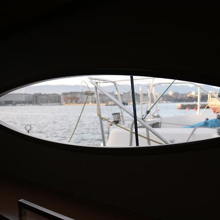 Floatinn Boat-Bnb Женева Екстериор снимка